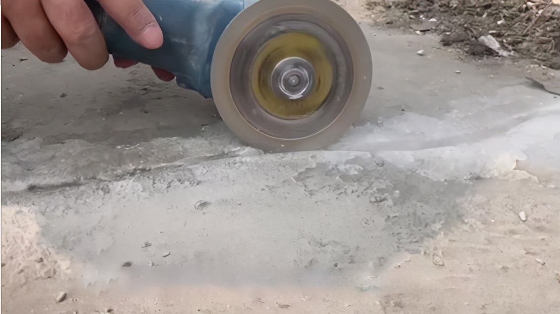 室内地坪裂缝修复图片,房间地坪裂缝修复方法