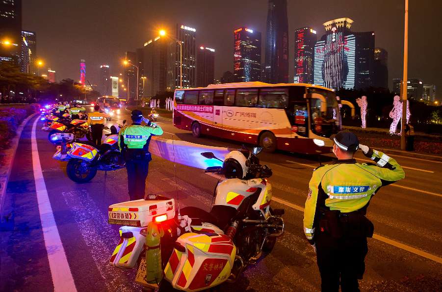 深圳三十年风云变化图,回望深圳四十年图片