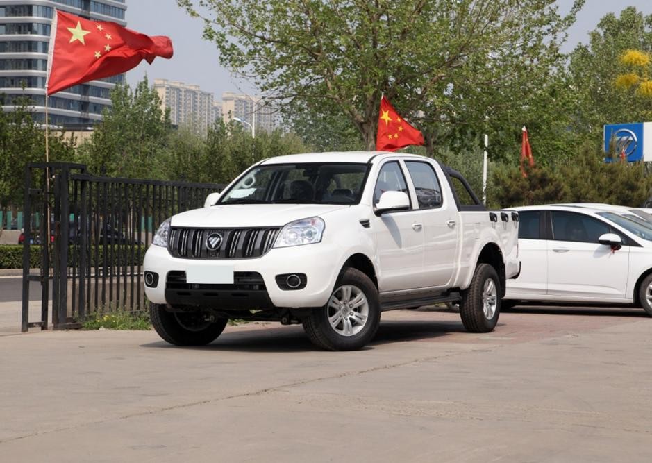 福田萨普征服者2.8t柴油皮卡,福田征服者3皮卡柴油版四驱报价