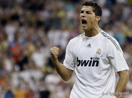 世界足坛十大中后卫排行榜,世界足坛史上十大巨星排名