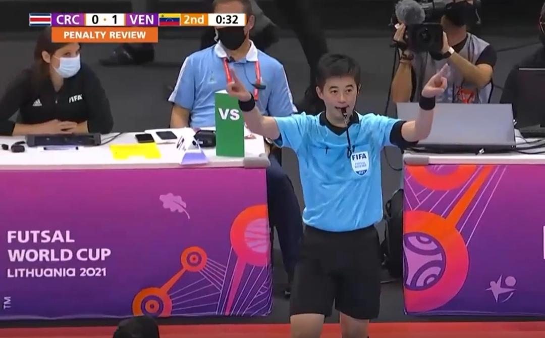 一个人的足球赛视频,一个人的世界杯纪录片