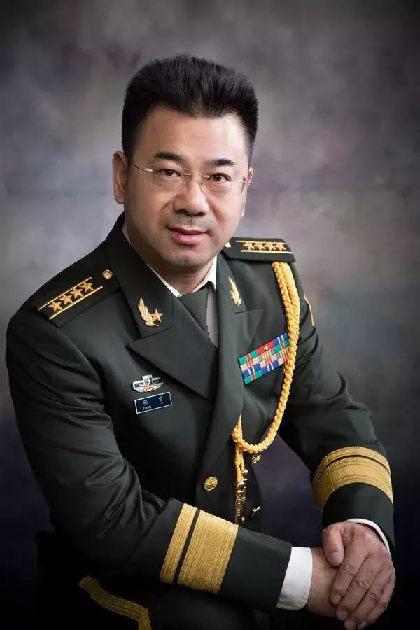 19位老艺术家近期照片曝光,19位老艺术家近照曝光