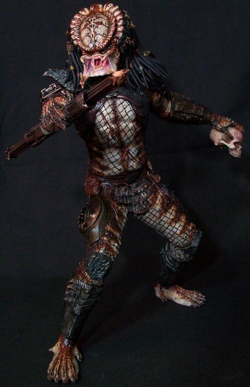 还记得在太空中游荡的铁血战士长什么样吗?一起来看看