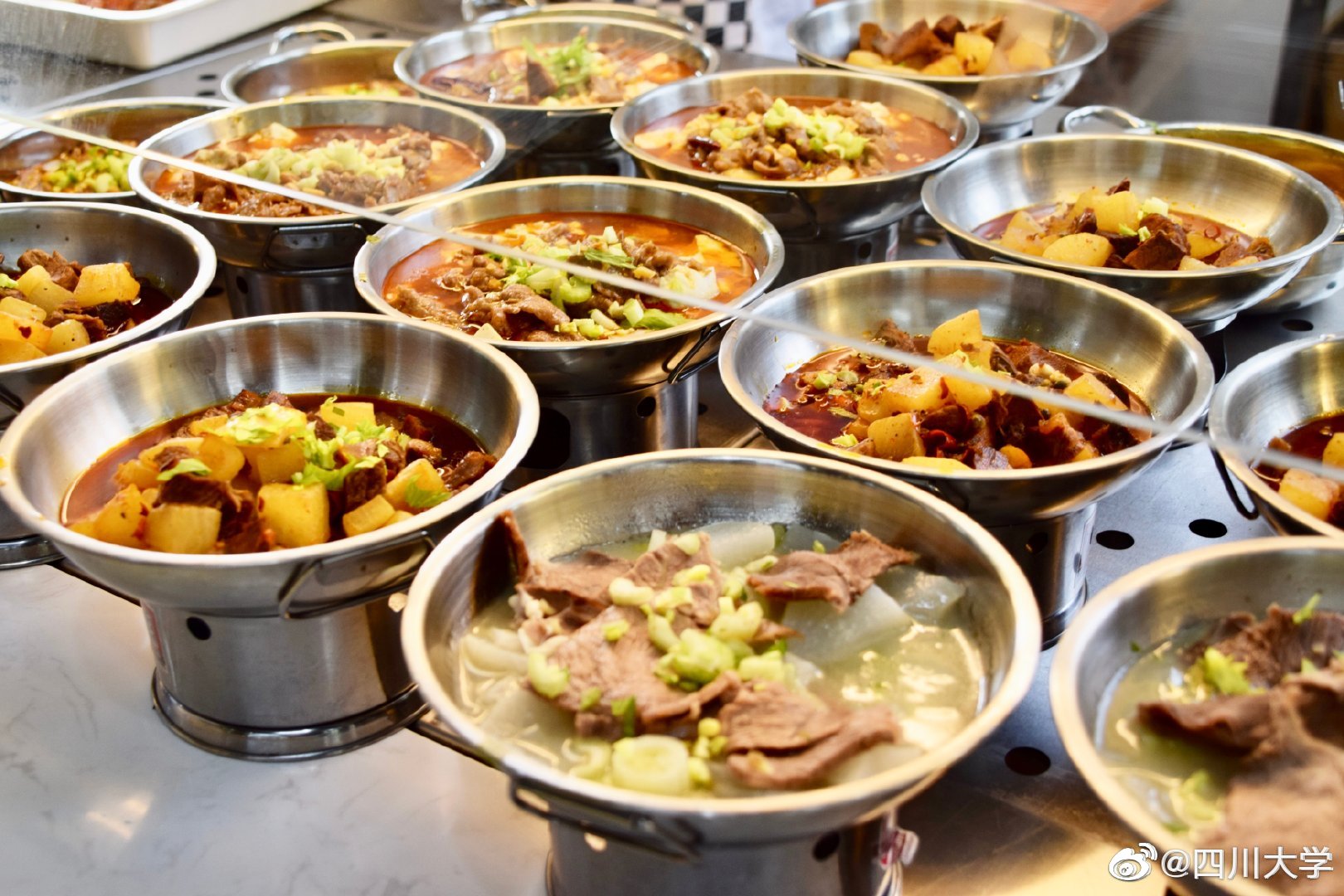 四川的大学食堂伙食,四川大学的饭菜好不好吃