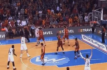 鲁迪费尔南德斯被阿里扎犯规,鲁迪费尔南德斯开拓者十佳球