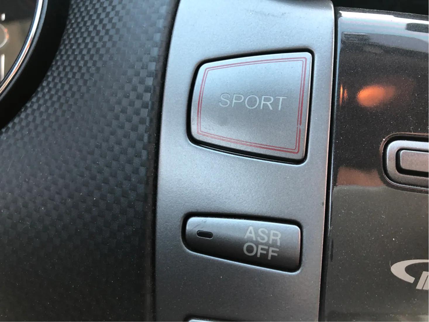 另类意大利小钢炮、150匹6速手动档只是高尔夫R的购置税