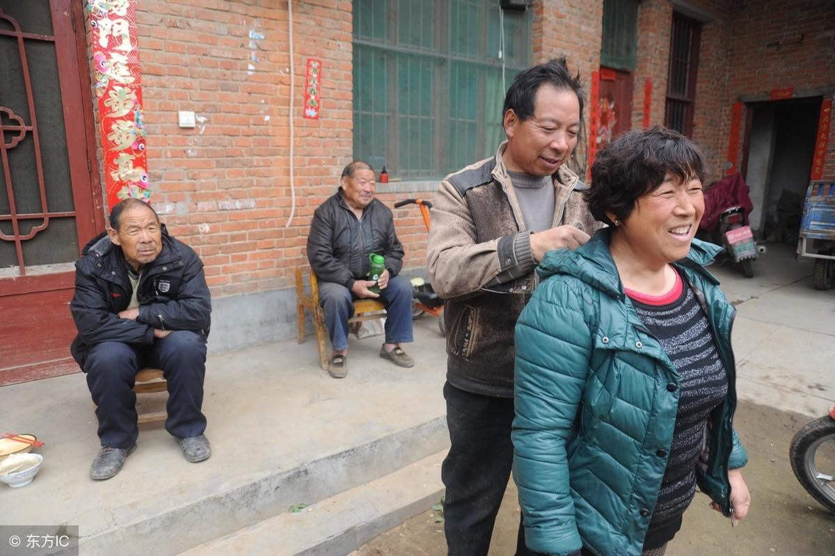 肺气肿和肺积水是什么原因造成的,肺气肿会引起肺积水吗