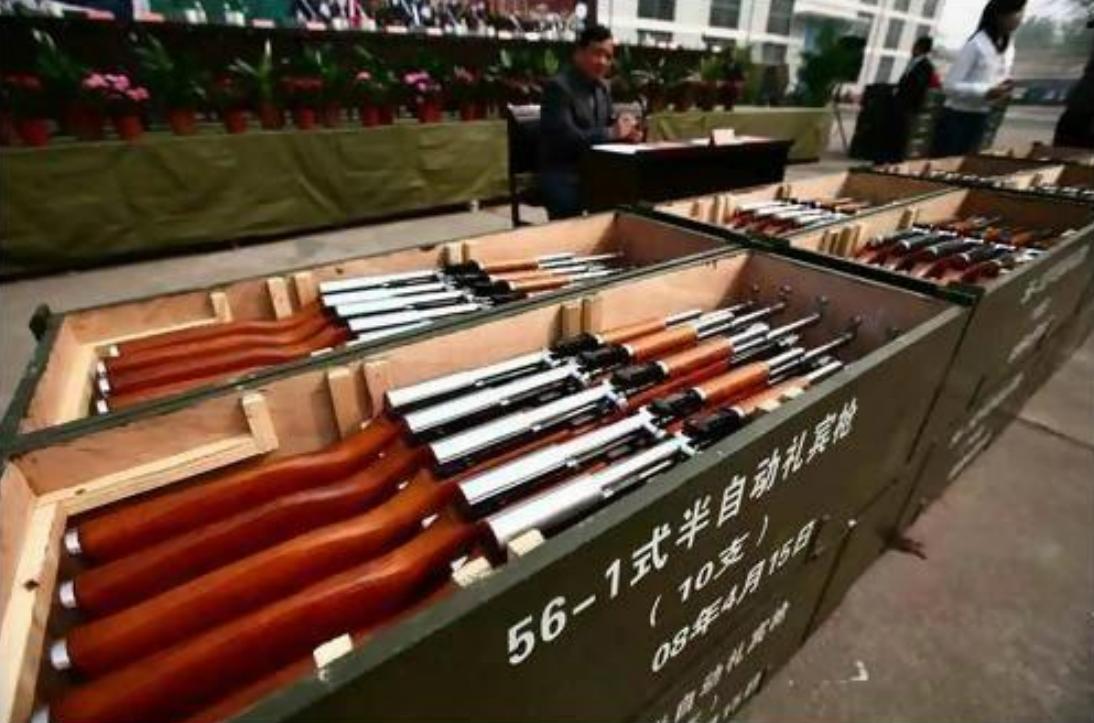 56式半自动步枪好用吗,56式半自动步枪服役时间