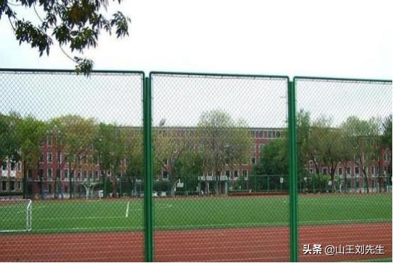 体育场围栏的安装,体育场围栏增加高度