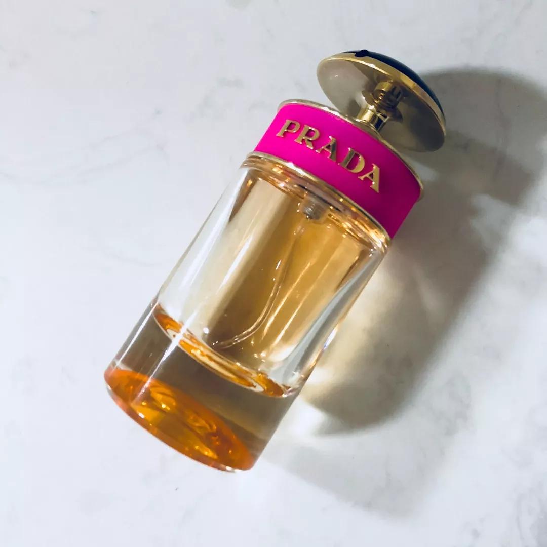 甜味比较淡的花果香调香水 (推荐一款特别好闻的美食调香水)