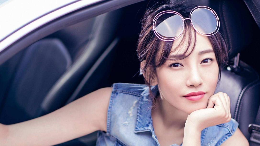 “一指禅”后，白百何频曝新恋情，上演“摸臀杀”的张爱朋去哪了