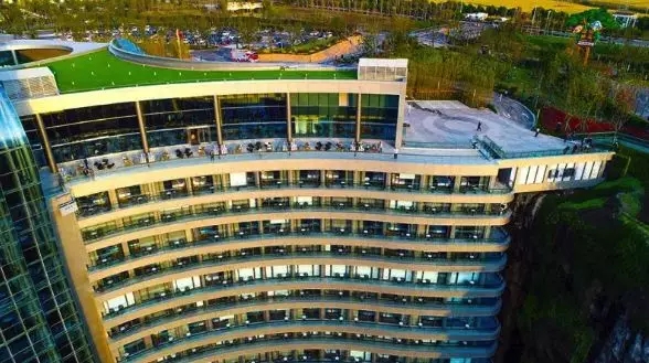 上海深坑酒店水下观景房视频,上海深坑酒店负17层建在水下