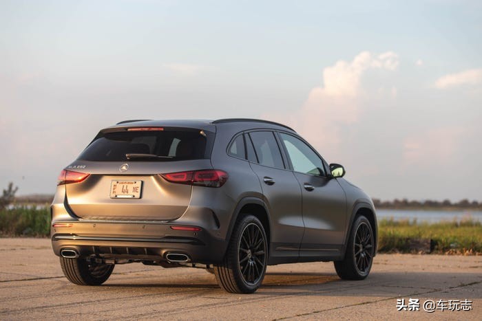 奔驰glasuv2024款试驾评测,2019奔驰gla250suv价格