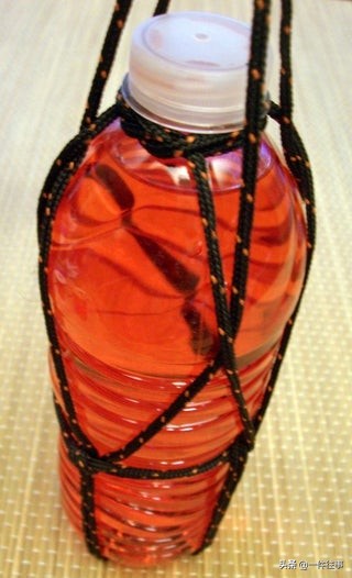 玻璃瓶怎么打结最牢固,带把手的提水桶