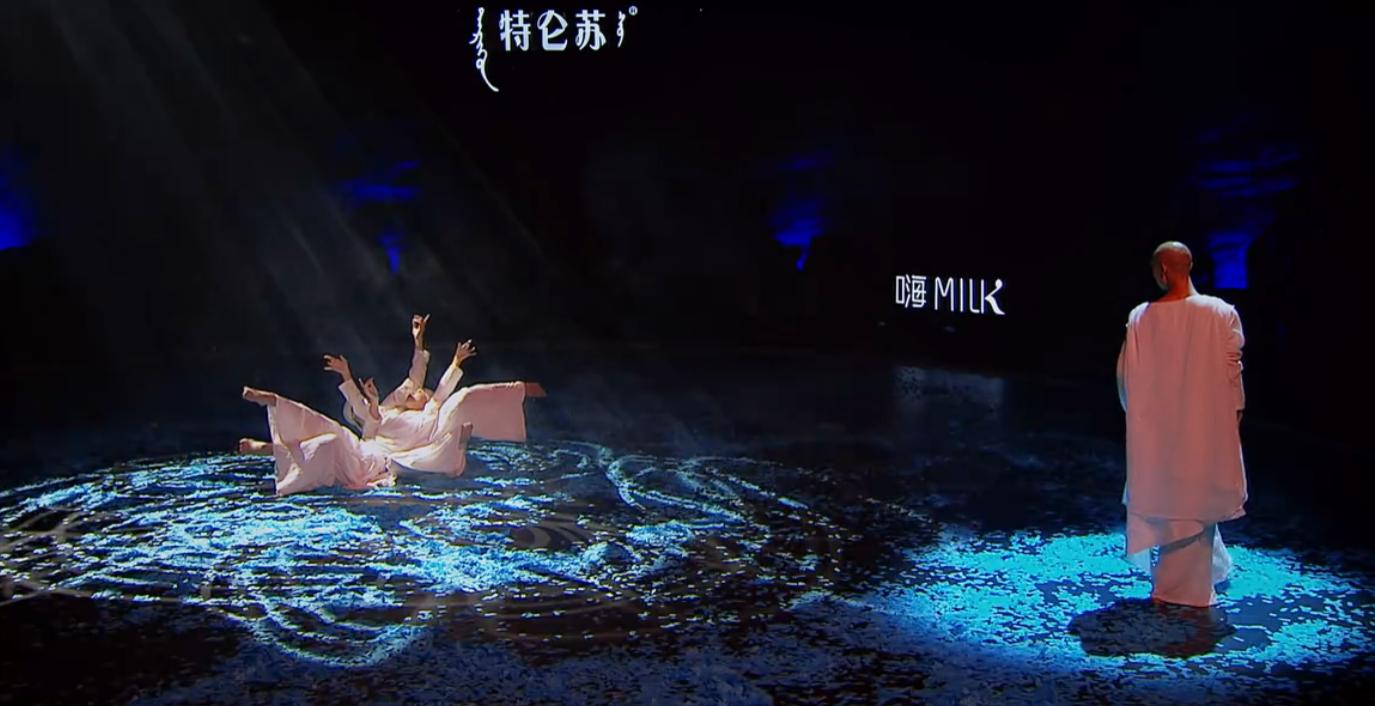 在《舞蹈风暴》里,做虔诚的舞者,还是为胜负赌上决心的竞技者?