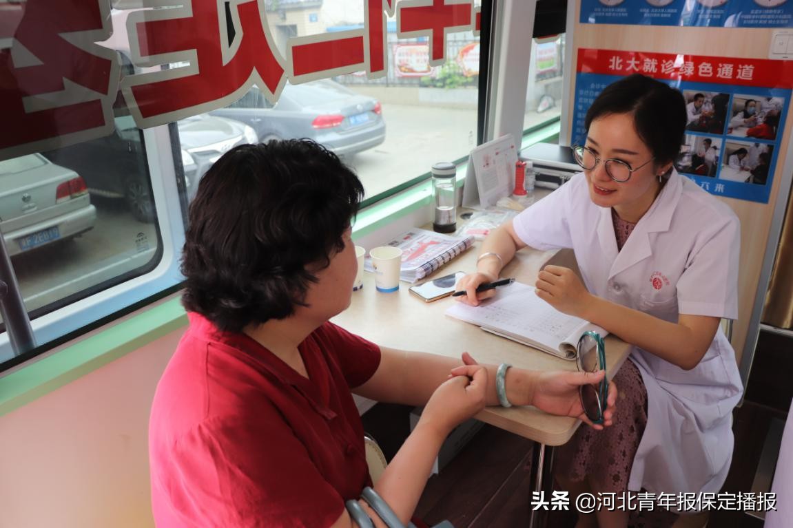 「拯救发际线行动」送医上门！老牌华仁首站到河北青年报免费义诊