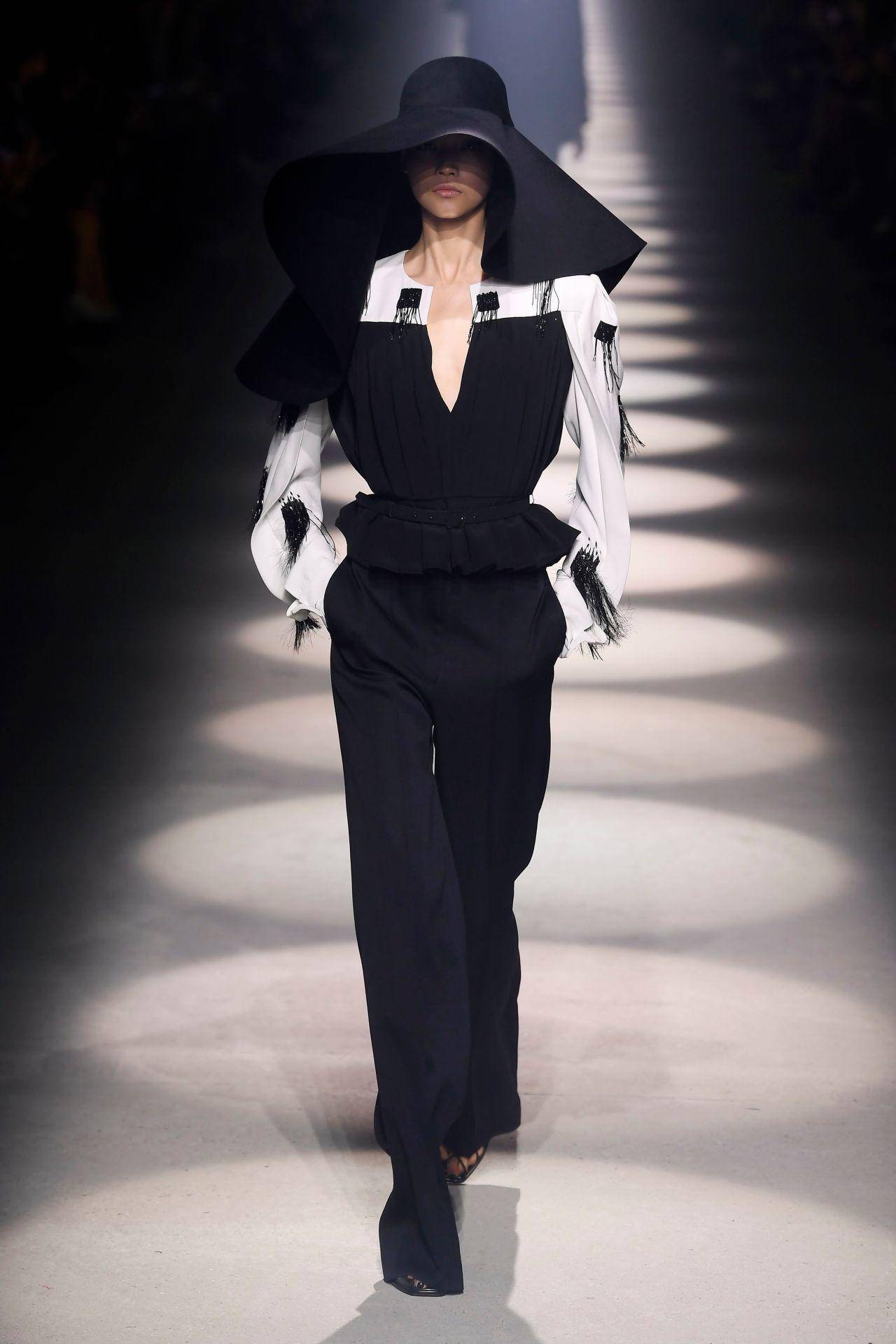 chanel早春秀,chanel2021成衣展