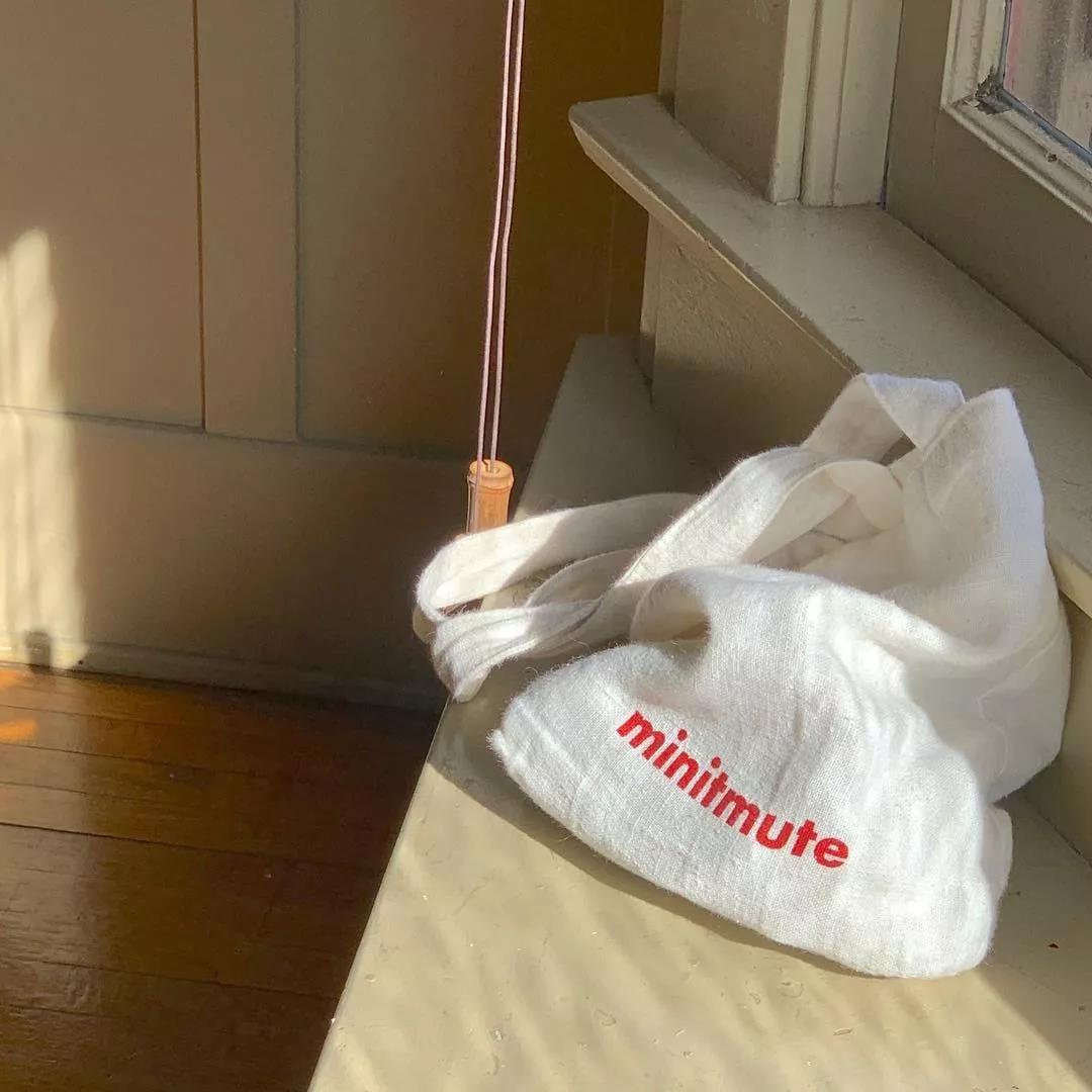 宋妍霏同款包,宋妍霏同款文件袋