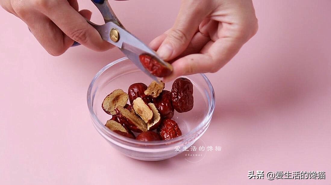 婆婆说女人要多喝生姜水,婆婆从小告诉我要多喝玉米粥