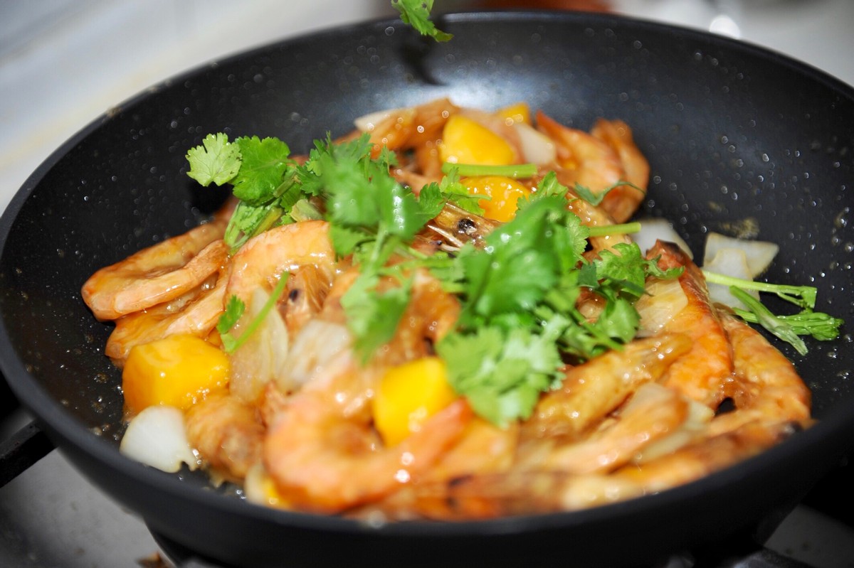 芒果虾怎么做好吃,芒果虾凉拌做法大全