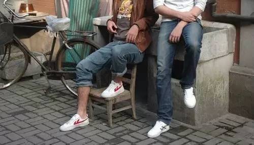 一双穿了5年的鞋,回力鞋强势回归舒适廉价又百搭