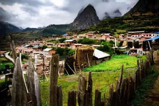 中国最美县城云南有几个,中国最美的100个地方云南