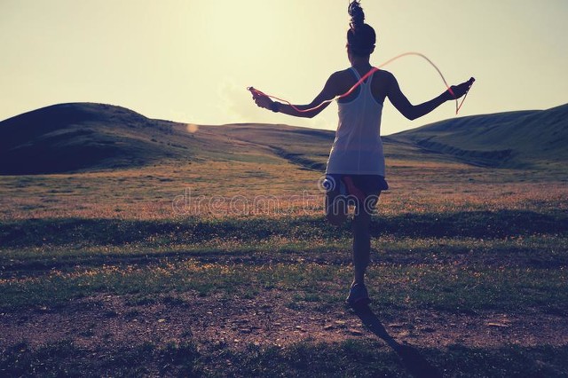 跳绳祛湿,跳绳不为减肥只为了出汗