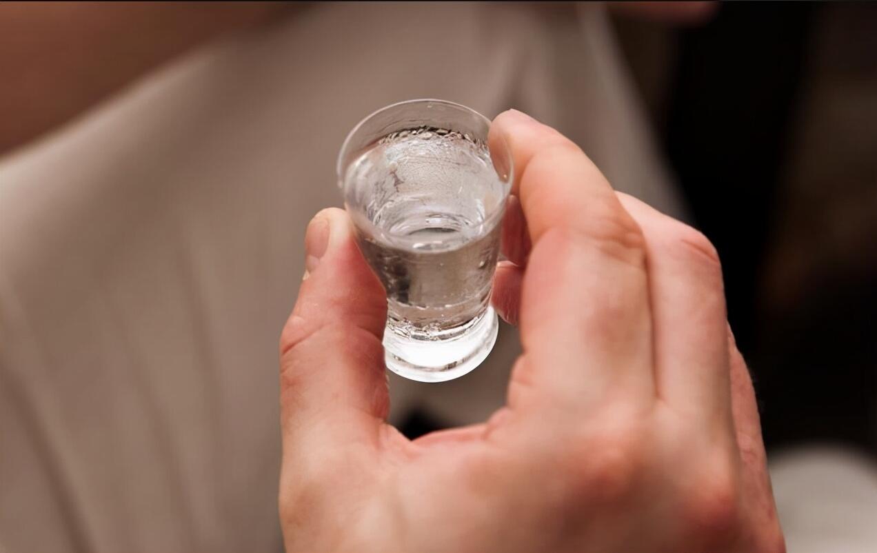 酱香酒只认识茅台？贵州名酒“军中茅台”，口感不输一线大牌