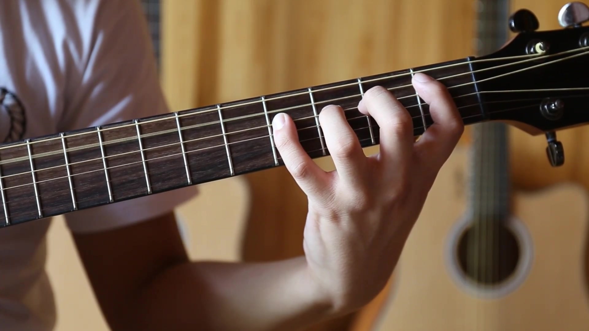 吉他爬格子爬不好，可以进来看一看