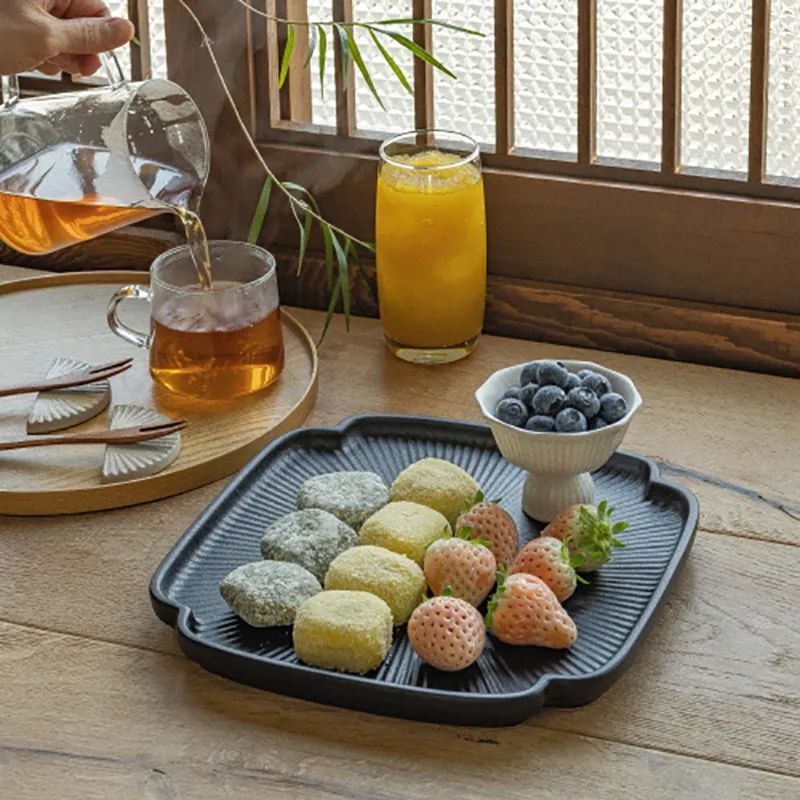 好利来黑天鹅餐具,黑天鹅刀叉是银的吗