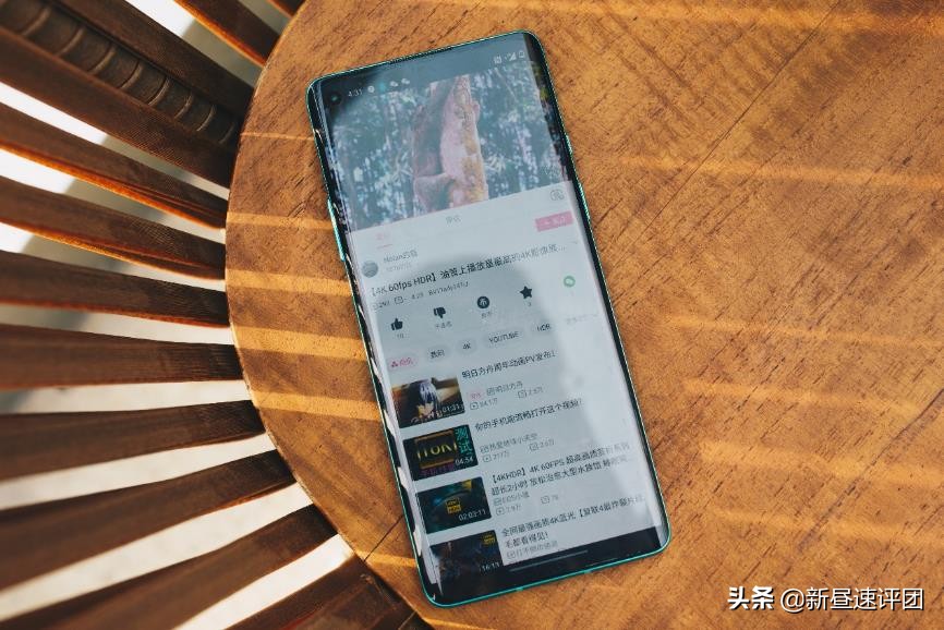 一加8当年出的时候多惊艳,一加8手感