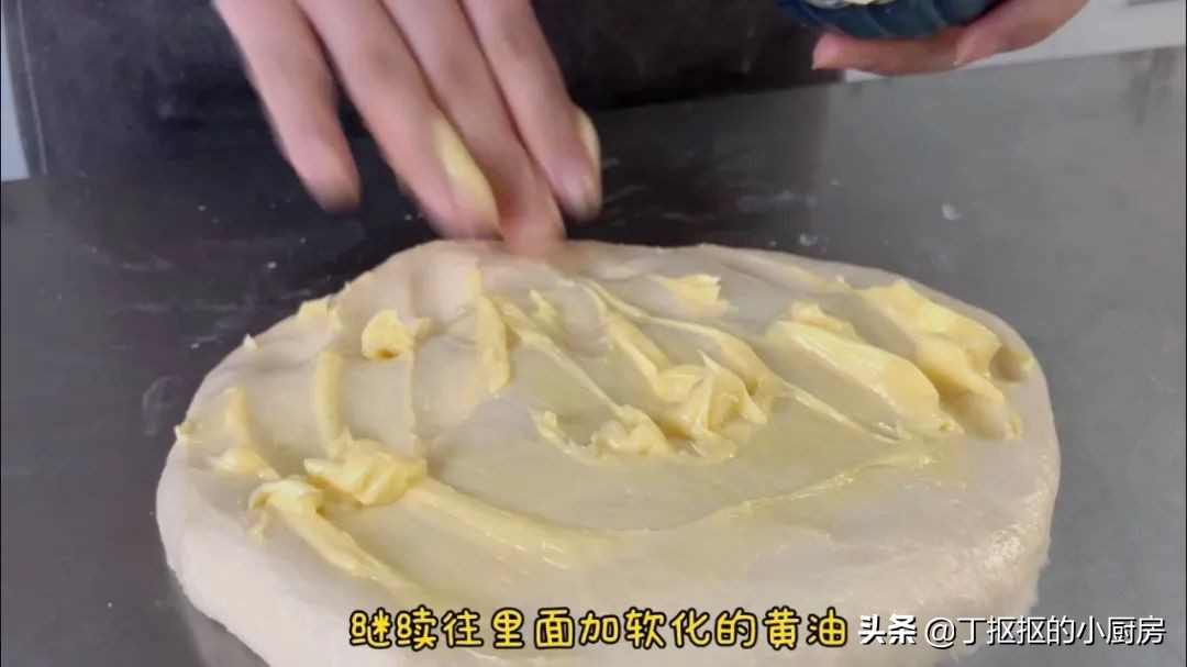 怎么用揉面机做吐司,不用揉面机怎么揉吐司拉丝