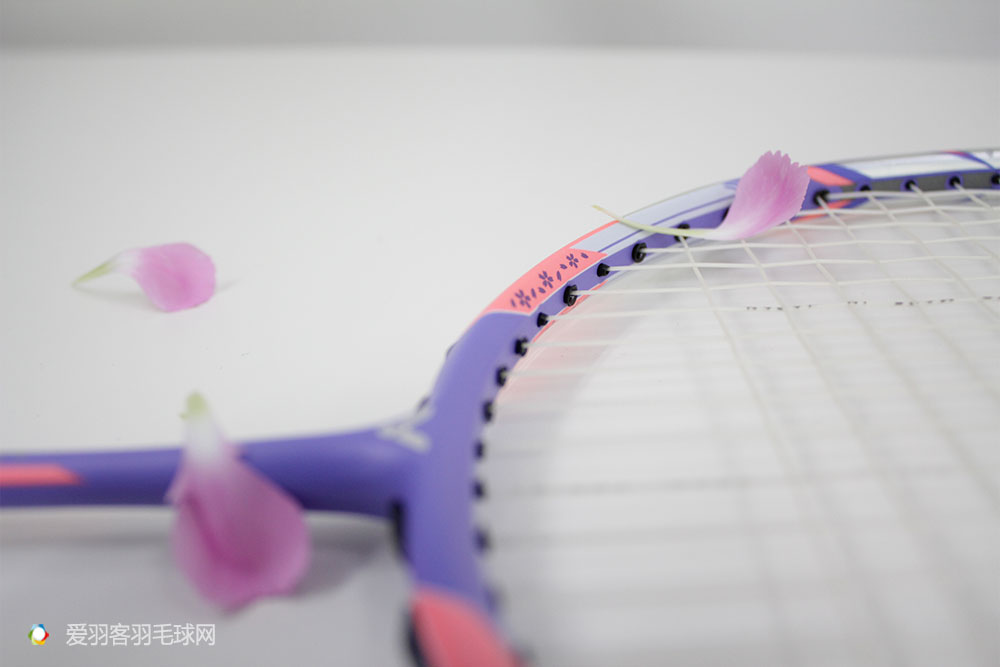 情人节这天,他送女神一把ZF2球拍后...附2.14拯救指南