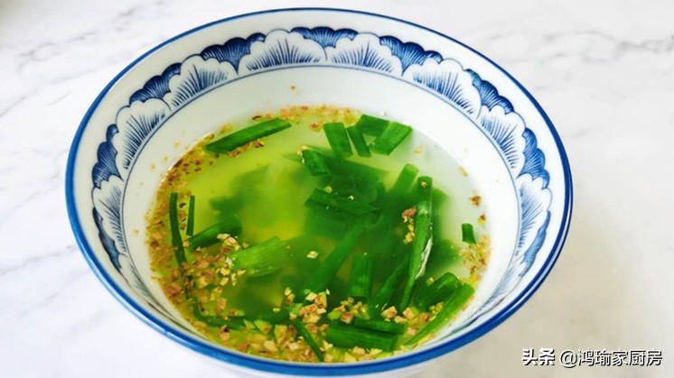 家庭版香煎茄子饼,茄子饼怎么煎最好吃