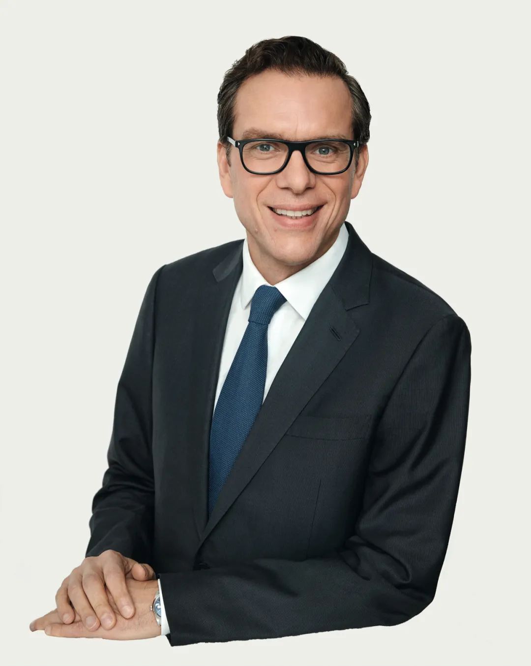 谁将成为全球最大美容美妆集团的下一任CEO？