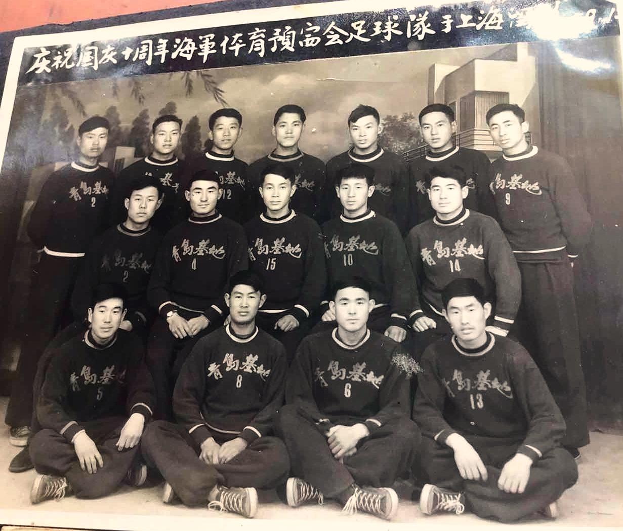 为什么中国踢足球的小孩太少了,为什么中国足球人口少