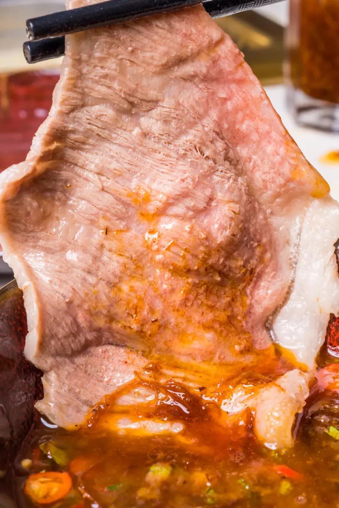 斥资1500万!人广惊现①家*场赌**火锅,明星、赌王千金都来打call