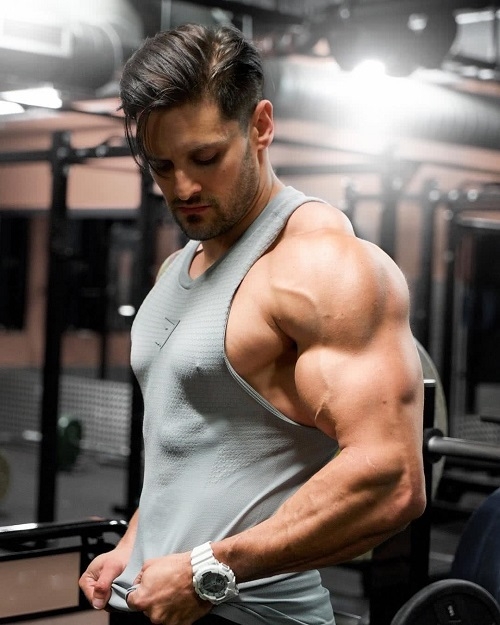 新手健身怎么最快有效果,新手在家健身一周训练计划安排表