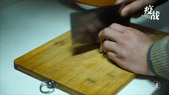 那个被感染的急诊女护士,那个被感染的急诊科女护士发烧