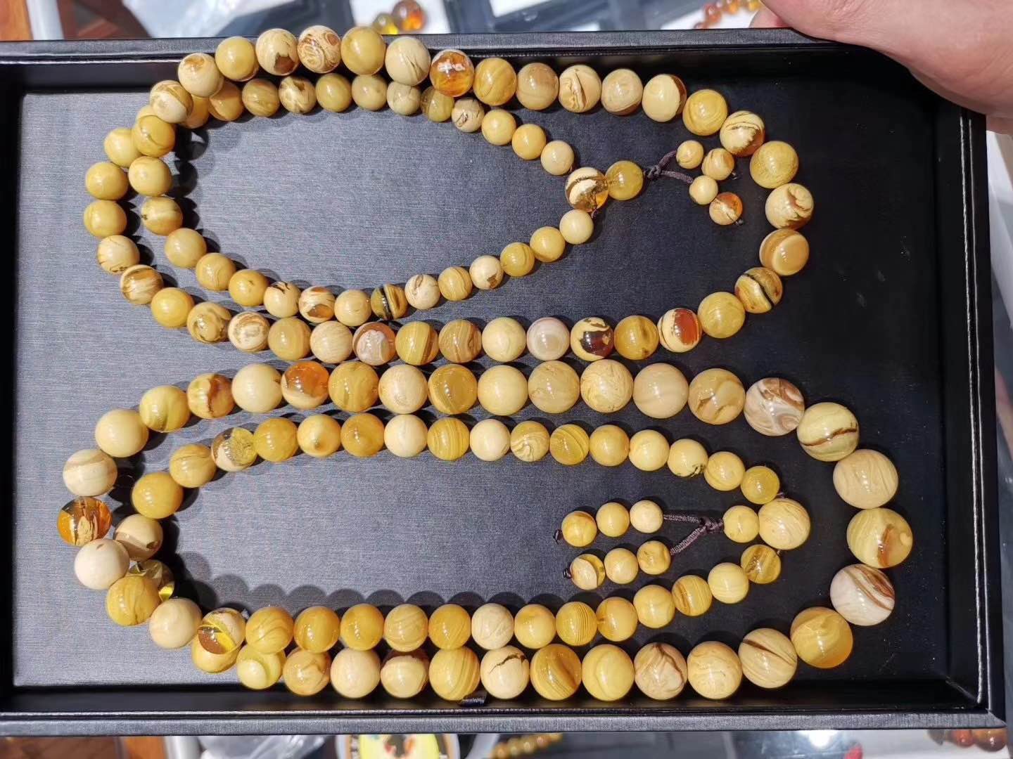 琥珀蜜蜡的四大禁忌,文玩的五毒四害