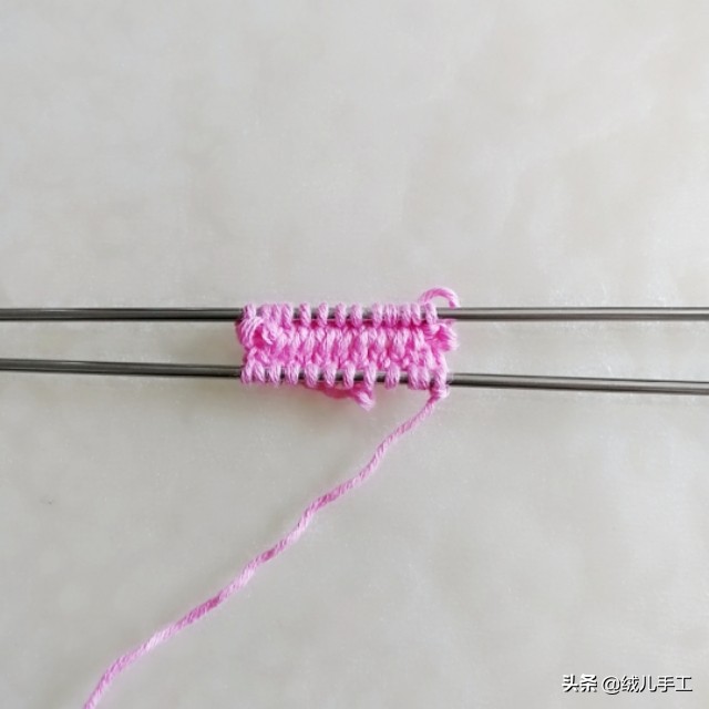 从脚尖织袜子要起多少针,从脚尖起头织袜子