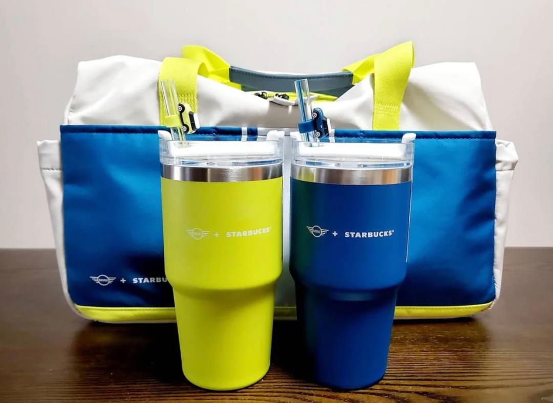 日本星巴克这次质感满分，网友diss中国星爸爸，月饼口味像蜡烛