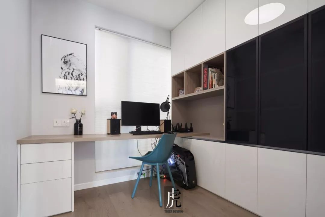 房间小柜子和书桌怎么设计,全屋定制小柜子和隐藏式书桌