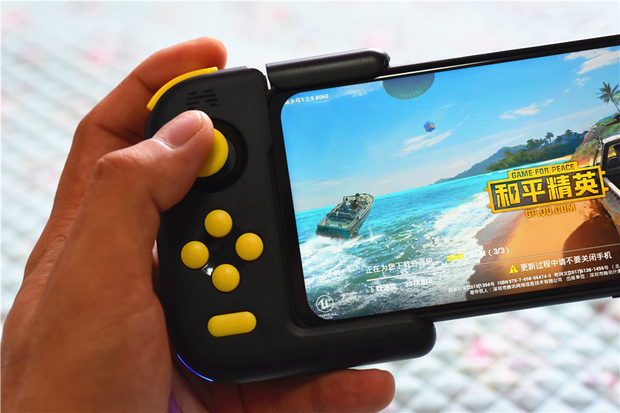 北通h1游戏手柄使用教程,北通h1手柄玩手机游戏好用吗