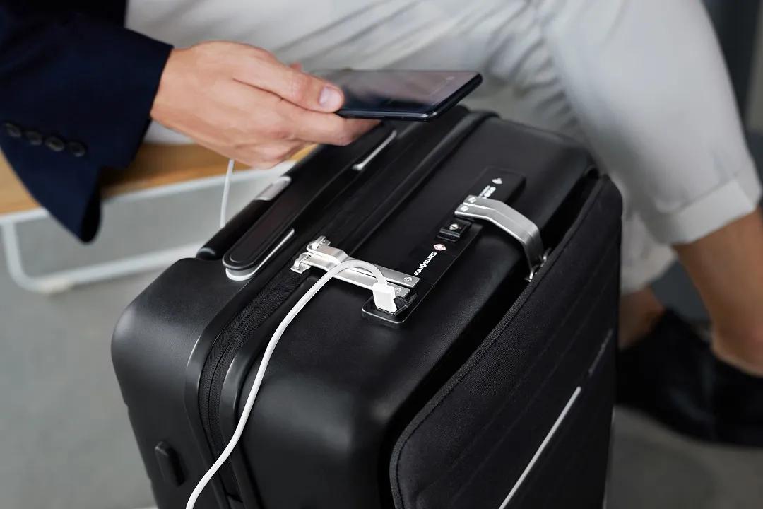 新秀丽旅行箱直播卖货,新秀丽智能商务行李箱