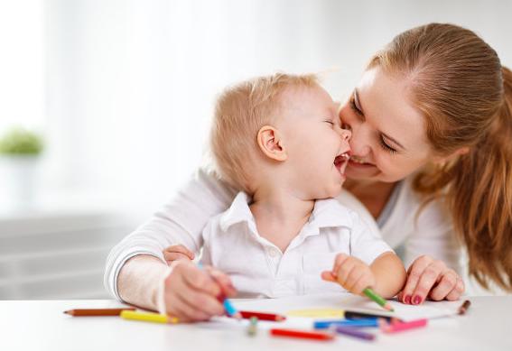 孩子内向腼腆的性格怎样去改变,如何克服孩子的腼腆