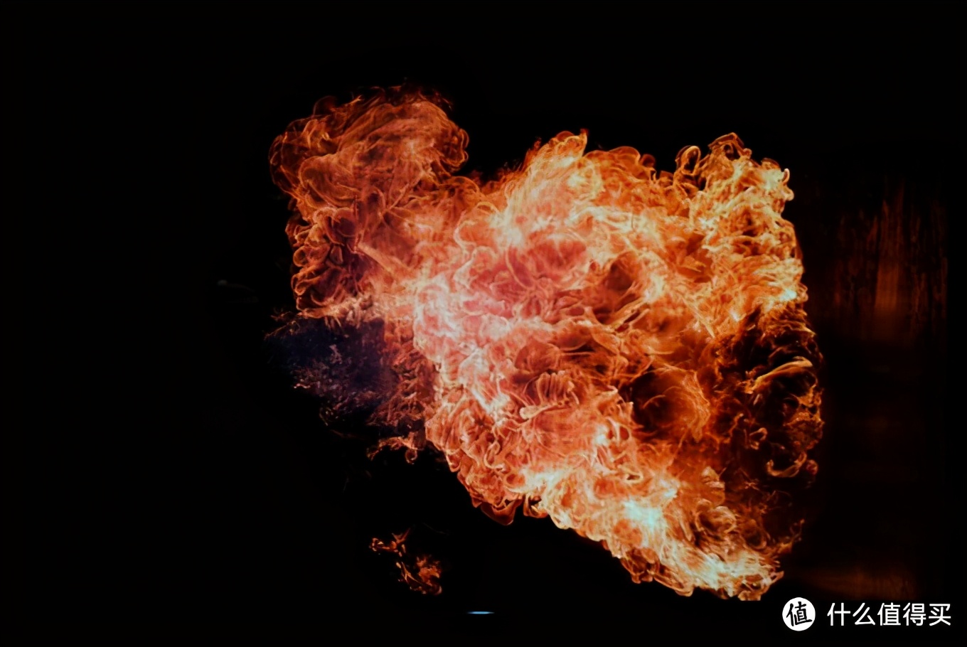 护眼oled显示器,海信55j70oled