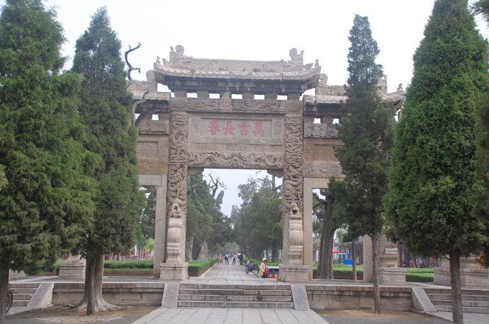 孔林是最大的氏族墓地吗,孔林各个时代的墓葬