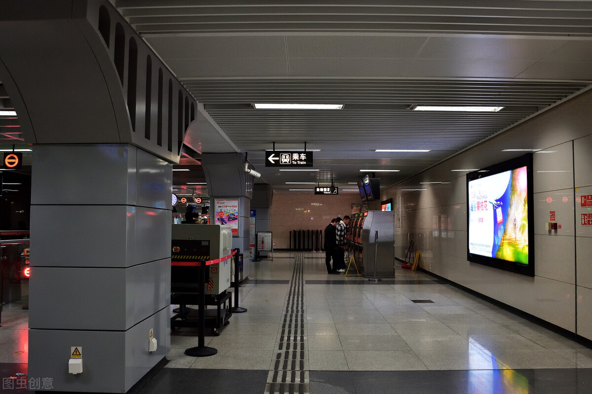 深圳地铁安检员临时工真实感受,地铁安检员节假日薪资