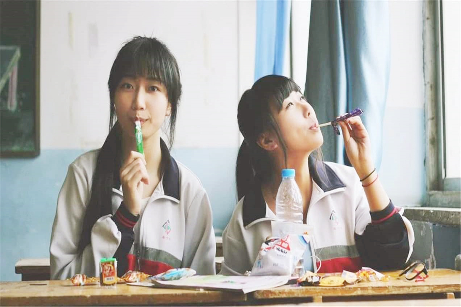 遇到讨厌的同桌怎么办,调换座位换同桌怎么和老师沟通